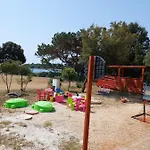Ferienpark Grand Veles Camp
