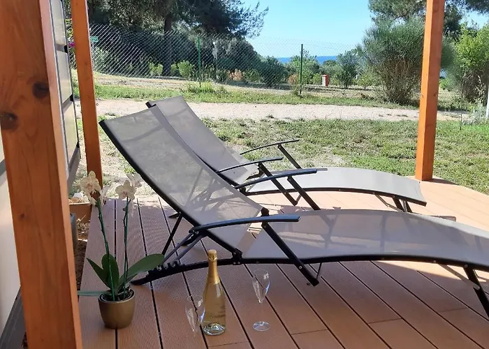 홀리데이파크 Grand Veles Camp