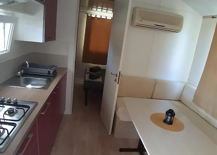 Grand Veles Camp 홀리데이파크 3*