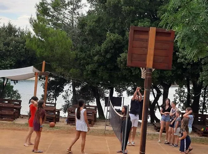 Parco vacanze Grand Veles Camp